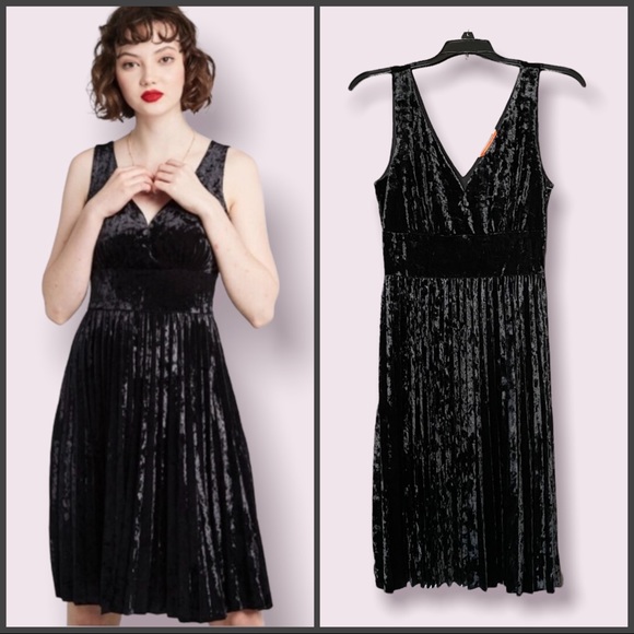 Modcloth Dresses & Skirts - ModCloth New Splendorous Spree Black Crushed Velvet Dress Size Small Velveteen